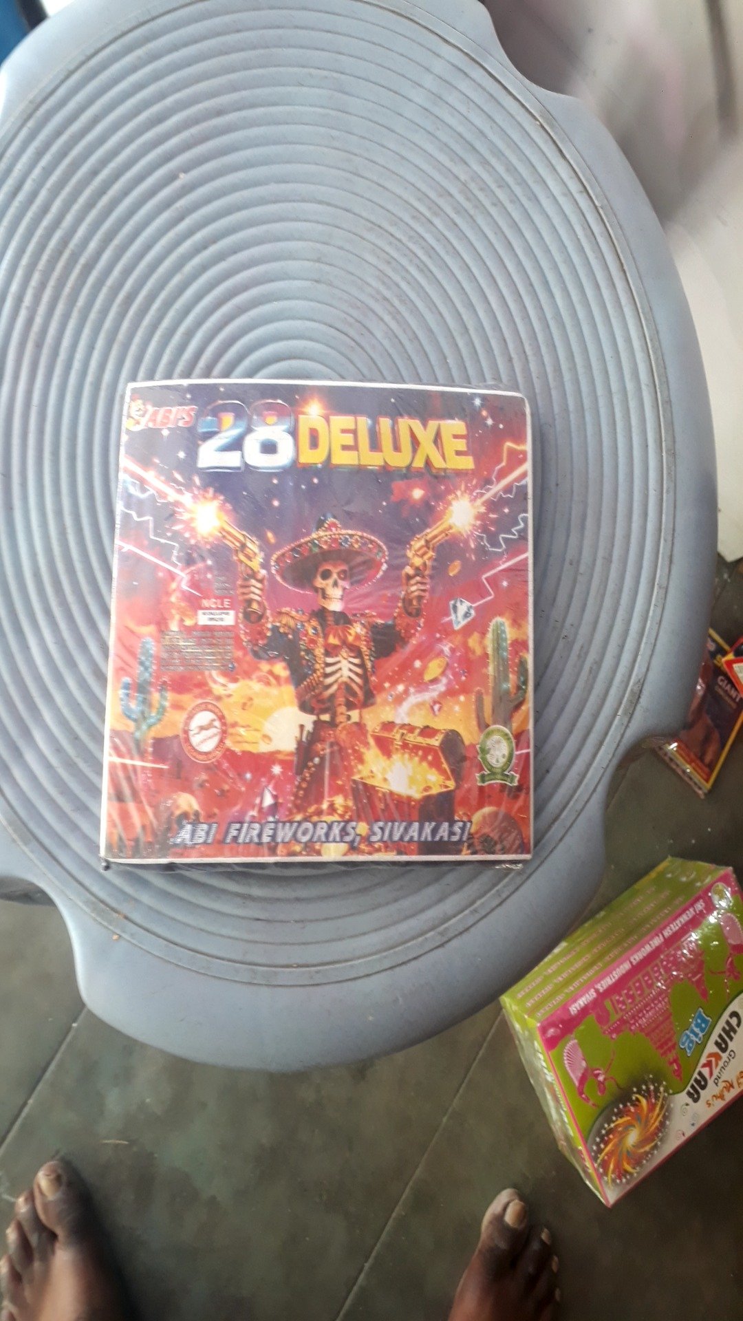 24 Deluxe